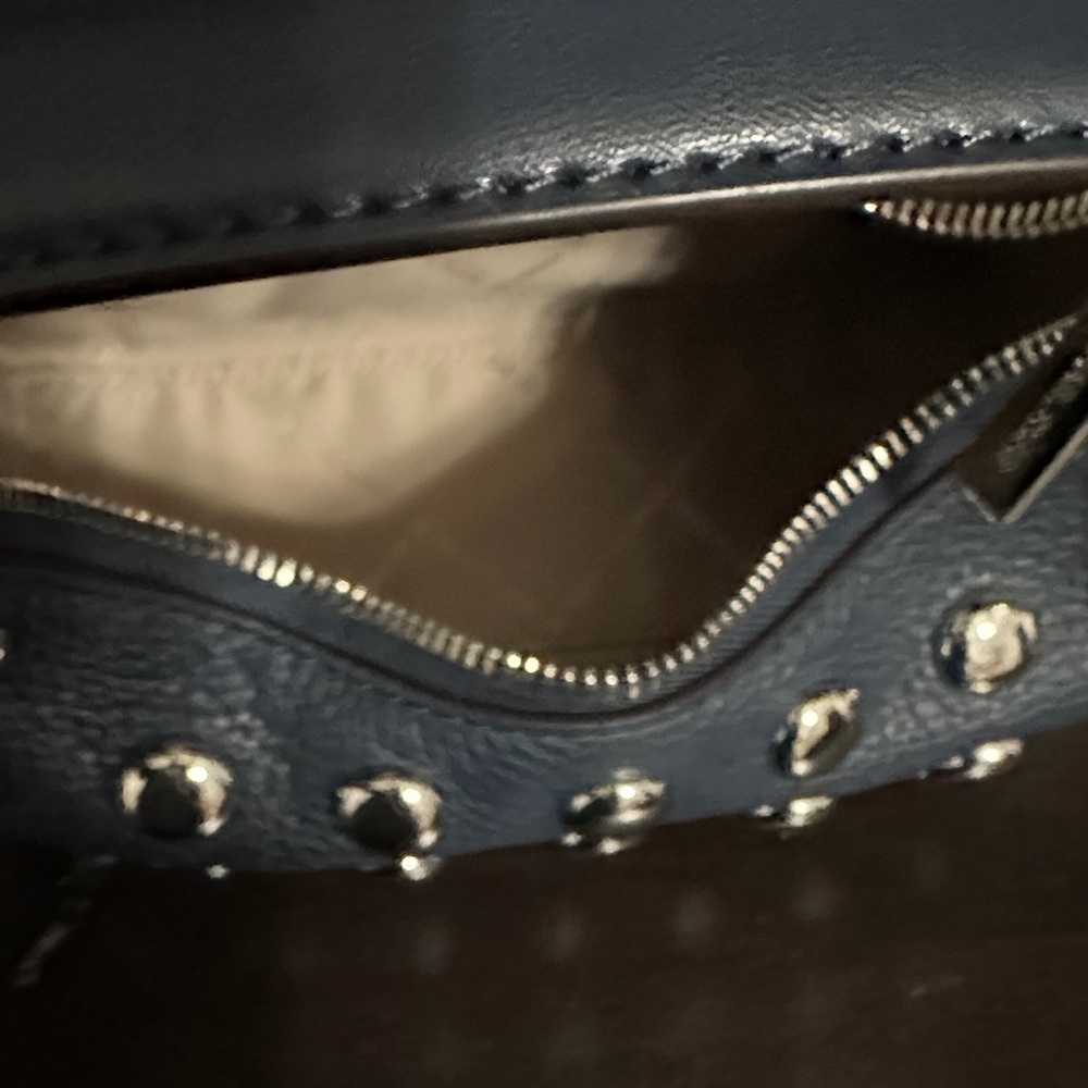 Michael Kors Blue Shoulder Bag with Silver Accents - Picture 3 of 5
